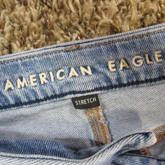 American Eagle Jeans Women 14 Short Light Wash Curvy Mom High Rise Stretch Denim - Picture 6 of 9